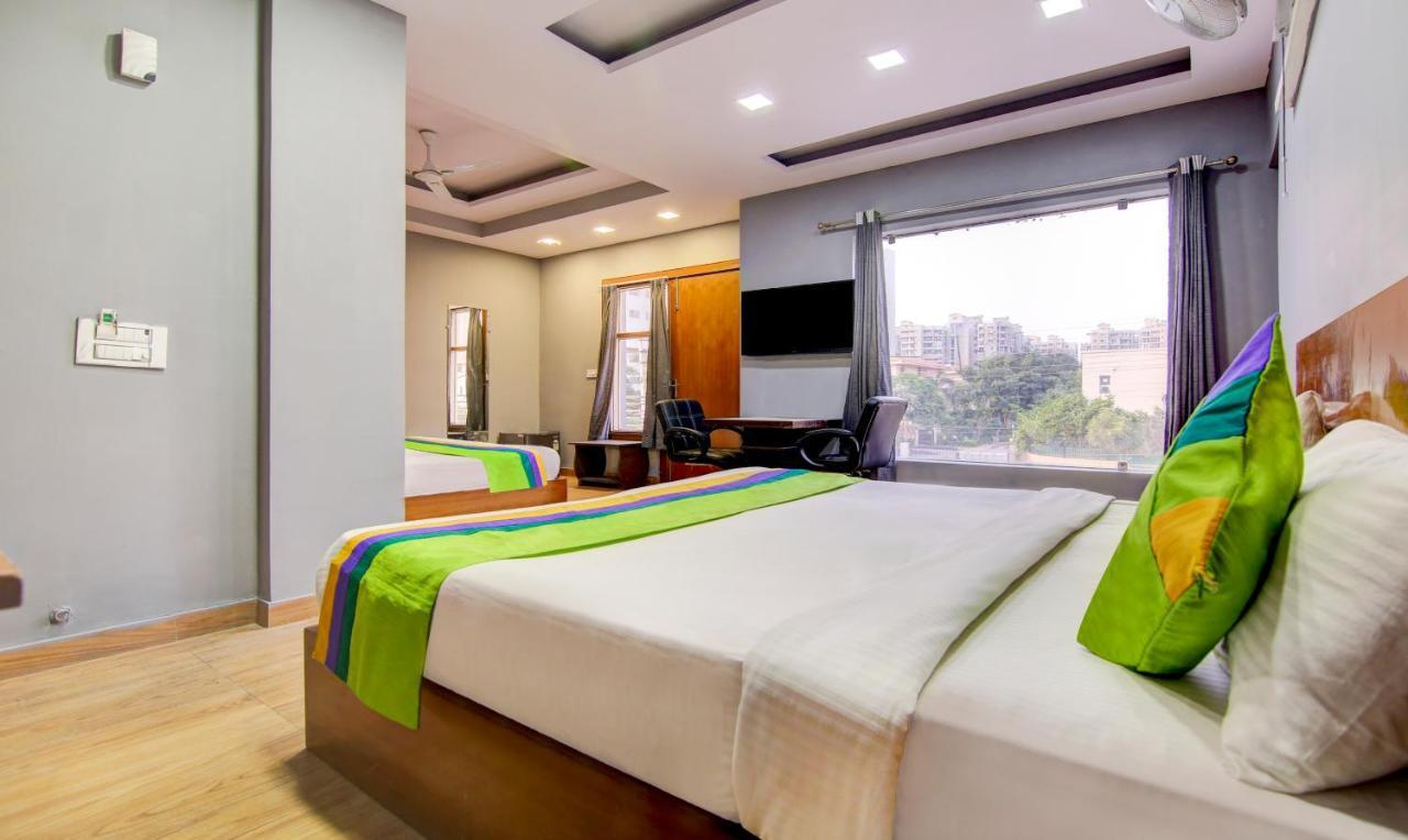 Treebo Trend Aashiyana Paradise Badshahpur Exterior photo
