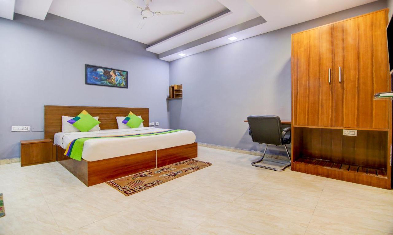 Treebo Trend Aashiyana Paradise Badshahpur Exterior photo